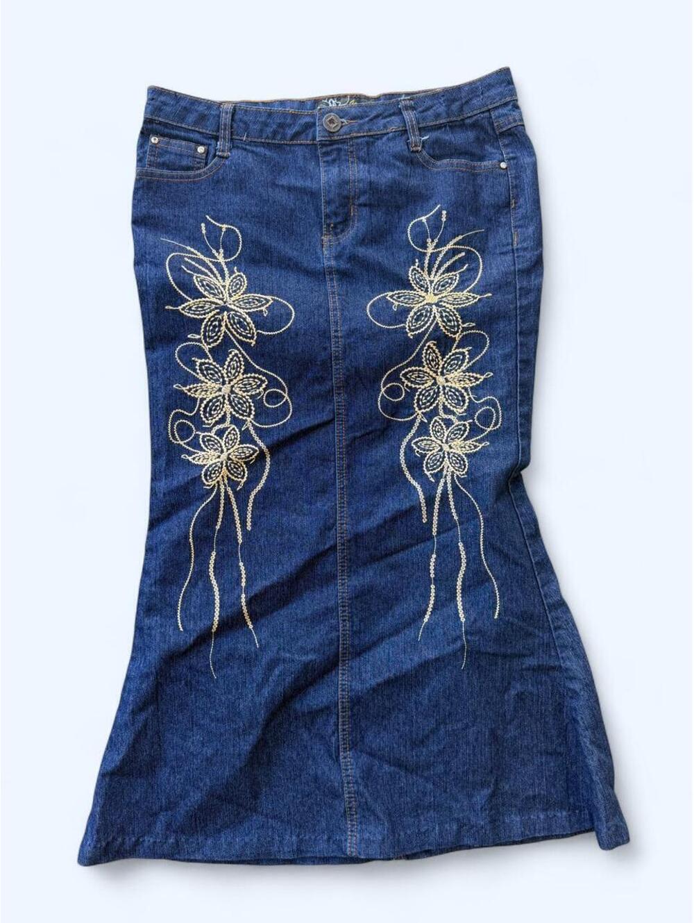 American Vintage Women's Blue and Navy Jeans